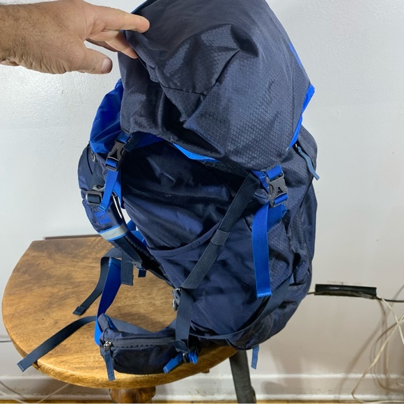 Mec  unisex waterproof backpack - Picture 3 of 8